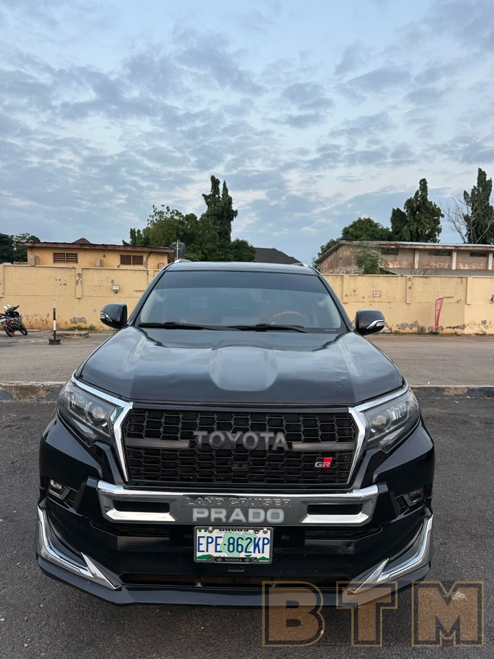TOYOTA LANDCRUISER PRADO  GR