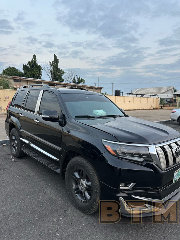 TOYOTA LANDCRUISER PRADO T.XL
