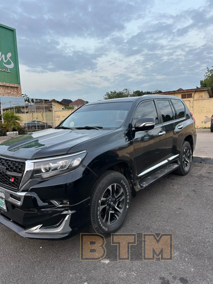 TOYOTA LANDCRUISER PRADO  GR