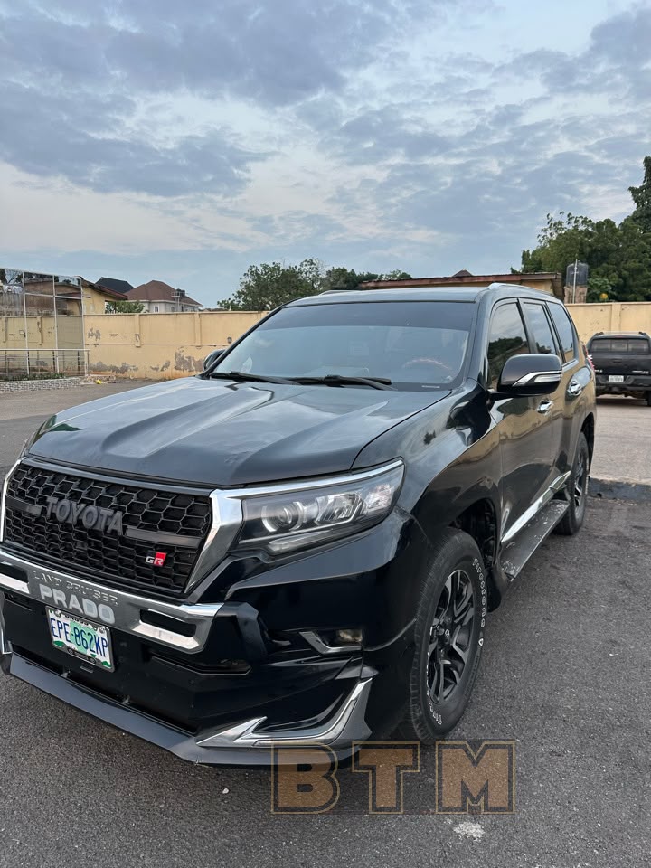 TOYOTA LANDCRUISER PRADO  GR